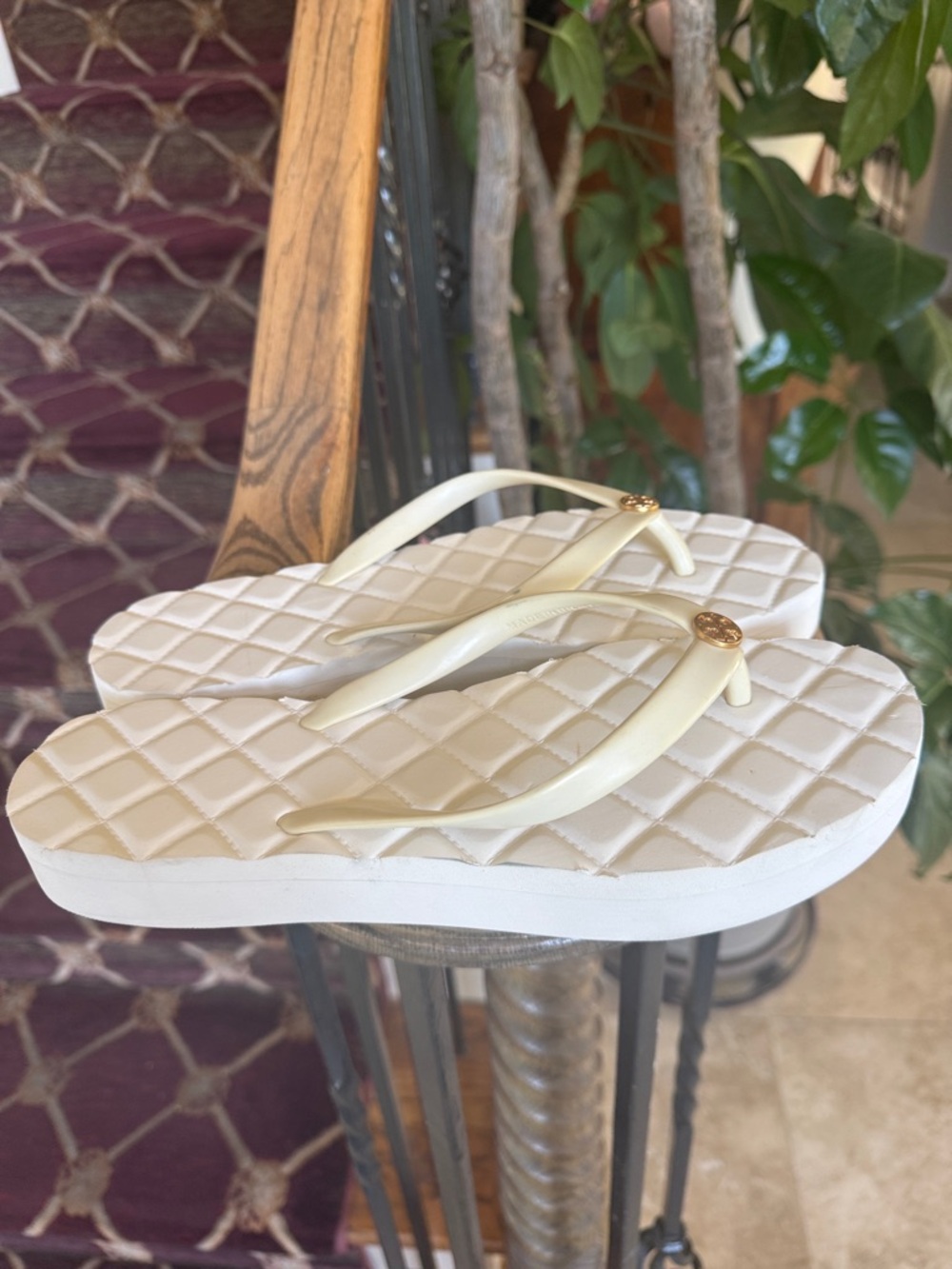 TORY BURCH ladies, white platform sandals excellent condition size 9. - Picture 5 of 12